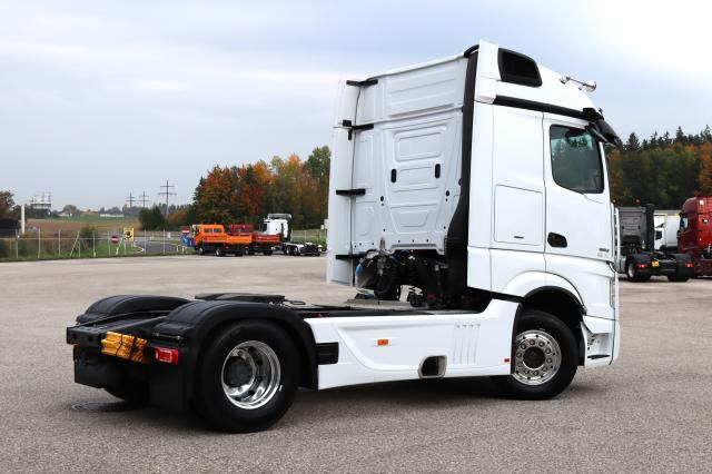 Mercedes-Benz Actros 1853 LS - Tegljač: slika Mercedes-Benz Actros 1853 LS - Tegljač Mercedes-Benz Actros 1853 LS - Tegljač: slika Mercedes-Benz Actros 1853 LS - Tegljač