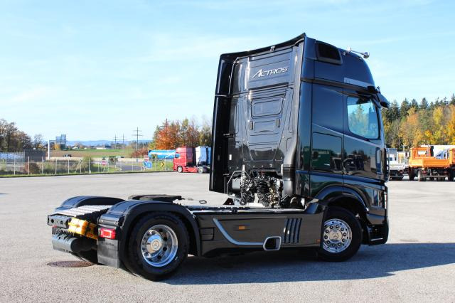 Mercedes-Benz Actros 1853LS ÖLRETARDER - Tegljač: slika Mercedes-Benz Actros 1853LS ÖLRETARDER - Tegljač Mercedes-Benz Actros 1853LS ÖLRETARDER - Tegljač: slika Mercedes-Benz Actros 1853LS ÖLRETARDER - Tegljač