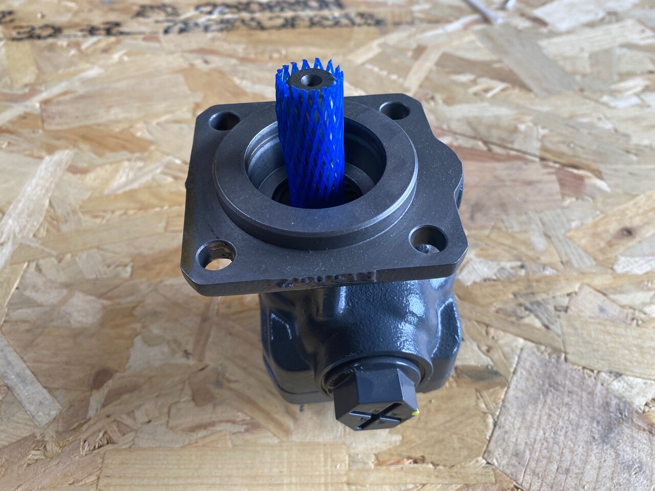 O&K Terex RH120 RH340 Lube oil pump 6000121 1461638 534-2058 - Rezervni dijelovi za Kamion: slika O&K Terex RH120 RH340 Lube oil pump 6000121 1461638 534-2058 - Rezervni dijelovi za Kamion O&K Terex RH120 RH340 Lube oil pump 6000121 1461638 534-2058 - Rezervni dijelovi za Kamion: slika O&K Terex RH120 RH340 Lube oil pump 6000121 1461638 534-2058 - Rezervni dijelovi za Kamion