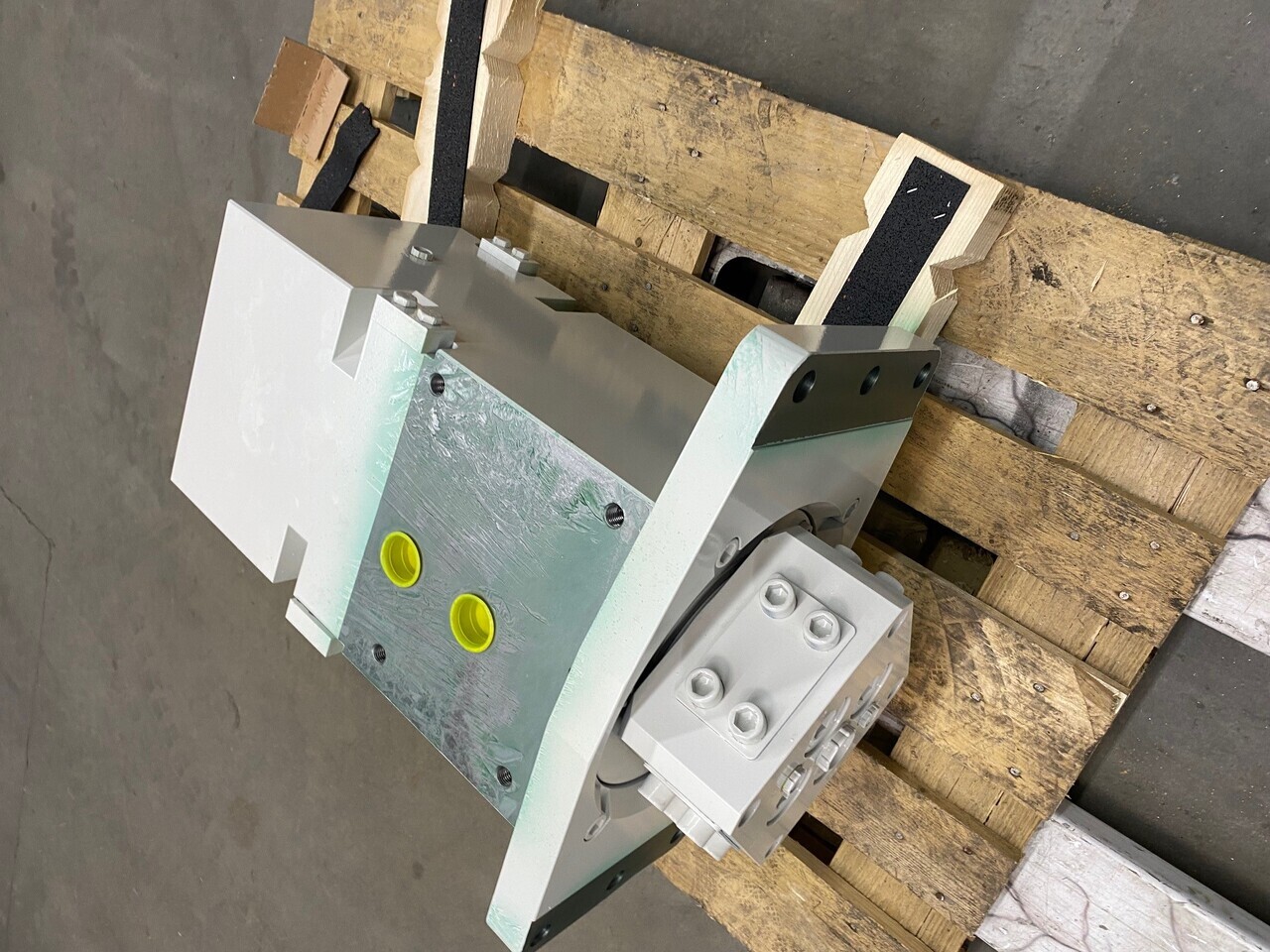 O&K Terex RH40 RH90 RH200 Rotor 1778490 1453559 533-7124 - Rezervni dijelovi za Kamion: slika O&K Terex RH40 RH90 RH200 Rotor 1778490 1453559 533-7124 - Rezervni dijelovi za Kamion O&K Terex RH40 RH90 RH200 Rotor 1778490 1453559 533-7124 - Rezervni dijelovi za Kamion: slika O&K Terex RH40 RH90 RH200 Rotor 1778490 1453559 533-7124 - Rezervni dijelovi za Kamion