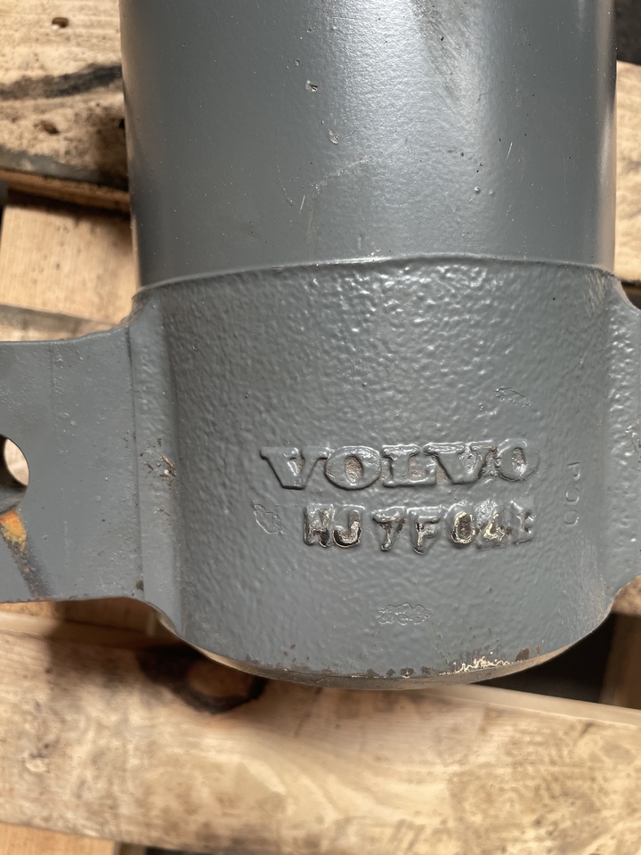 Stabilizator Volvo 160C - Okvir/ Šasija: slika Stabilizator Volvo 160C - Okvir/ Šasija Stabilizator Volvo 160C - Okvir/ Šasija: slika Stabilizator Volvo 160C - Okvir/ Šasija