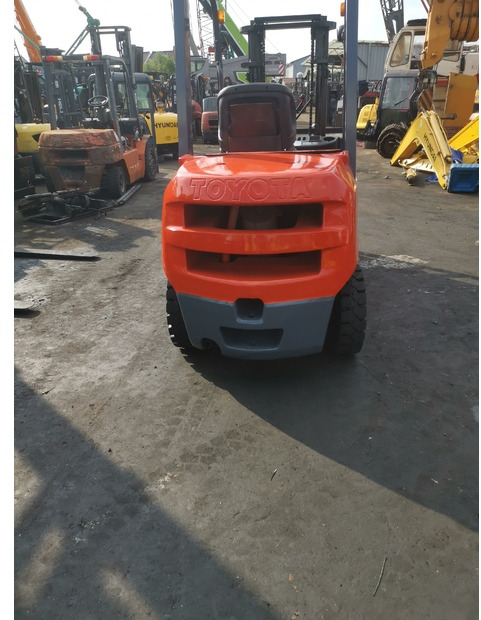 2018 Toyota FDZN30 - Viličar: slika  2018 Toyota FDZN30 - Viličar 2018 Toyota FDZN30 - Viličar: slika  2018 Toyota FDZN30 - Viličar