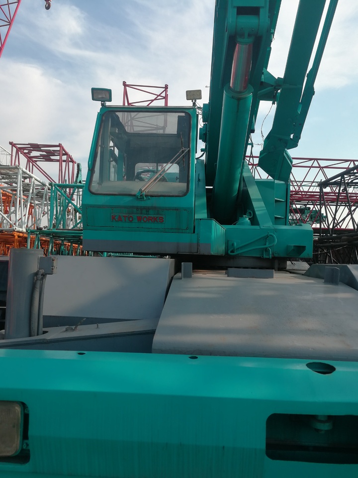 KATO KR500H - Autodizalica za teške terene: slika KATO KR500H - Autodizalica za teške terene KATO KR500H - Autodizalica za teške terene: slika KATO KR500H - Autodizalica za teške terene