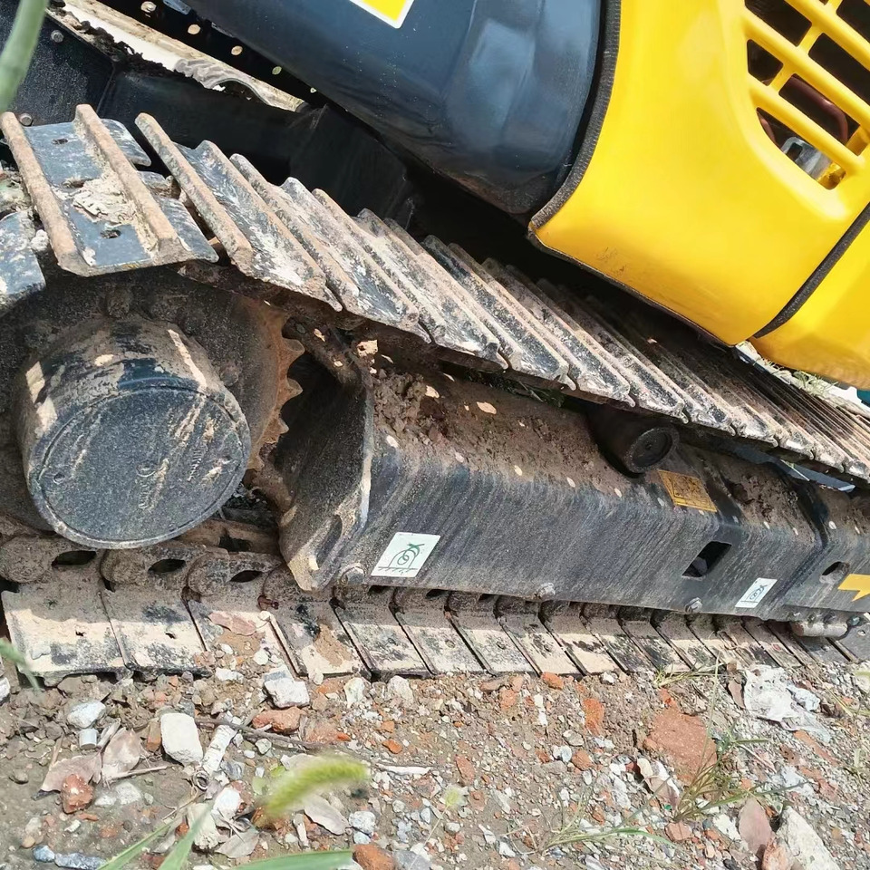 KOMATSU PC30 - Mini bager: slika KOMATSU PC30 - Mini bager KOMATSU PC30 - Mini bager: slika KOMATSU PC30 - Mini bager