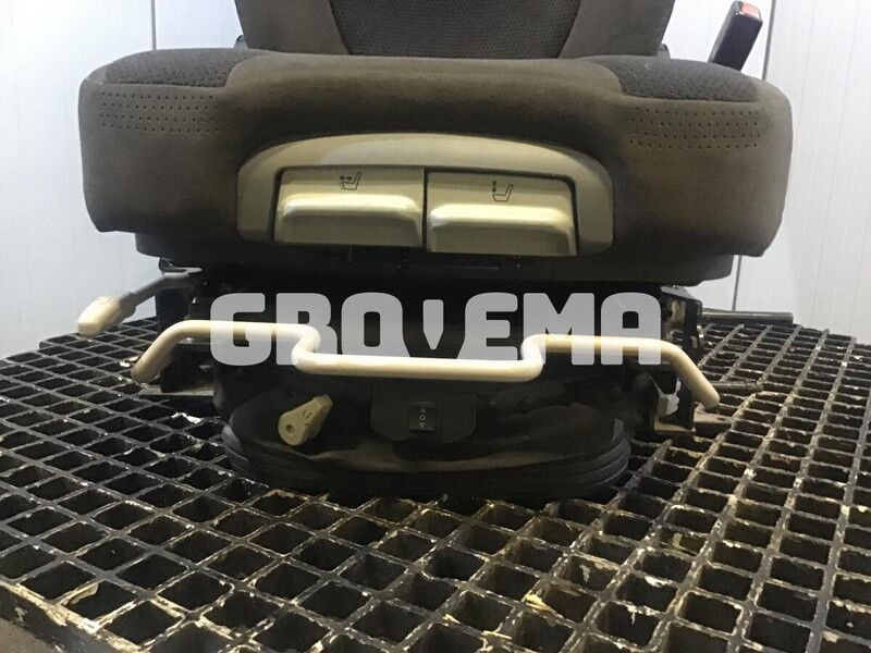 Grammer R926 K-LC / R946 LC / R946 LC-V / R946 NLC - Sjedalo: slika Grammer R926 K-LC / R946 LC / R946 LC-V / R946 NLC - Sjedalo Grammer R926 K-LC / R946 LC / R946 LC-V / R946 NLC - Sjedalo: slika Grammer R926 K-LC / R946 LC / R946 LC-V / R946 NLC - Sjedalo