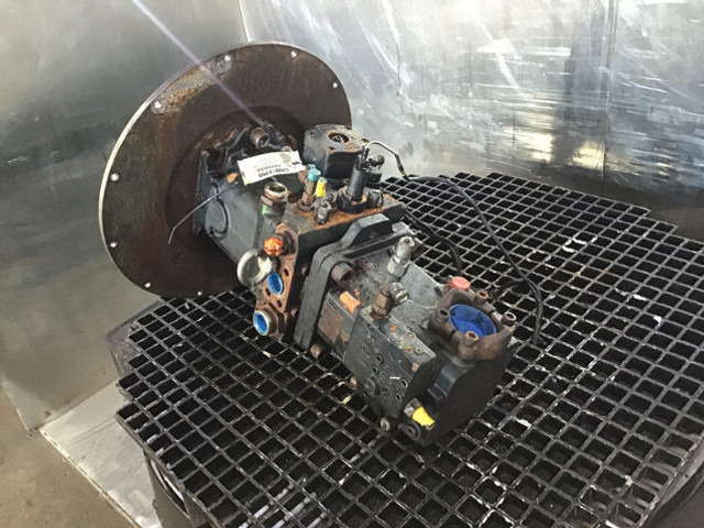 Liebherr A4VG125+A11V075 - Hidraulična pumpa: slika Liebherr A4VG125+A11V075 - Hidraulična pumpa Liebherr A4VG125+A11V075 - Hidraulična pumpa: slika Liebherr A4VG125+A11V075 - Hidraulična pumpa