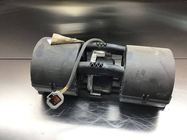 Liebherr Blower - Ventilator kabine: slika Liebherr Blower - Ventilator kabine Liebherr Blower - Ventilator kabine: slika Liebherr Blower - Ventilator kabine