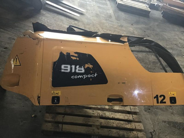 Liebherr Engine Hood - Hauba: slika Liebherr Engine Hood - Hauba Liebherr Engine Hood - Hauba: slika Liebherr Engine Hood - Hauba