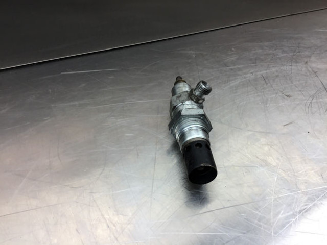 Liebherr Flame Glow Plug - Pumpa goriva: slika Liebherr Flame Glow Plug - Pumpa goriva Liebherr Flame Glow Plug - Pumpa goriva: slika Liebherr Flame Glow Plug - Pumpa goriva