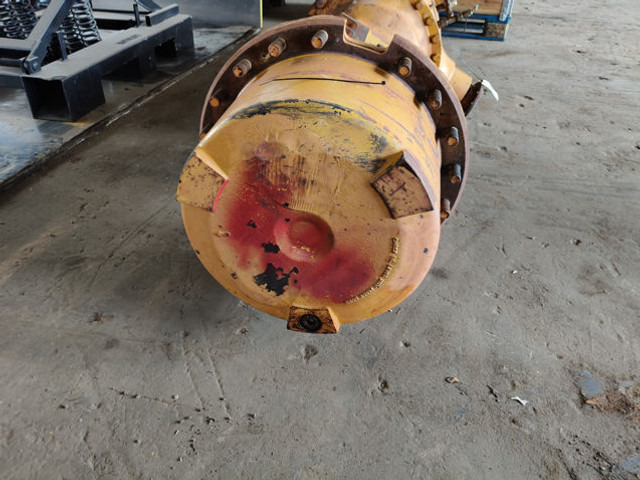 Liebherr Front Axle - Prednja osovina: slika Liebherr Front Axle - Prednja osovina Liebherr Front Axle - Prednja osovina: slika Liebherr Front Axle - Prednja osovina