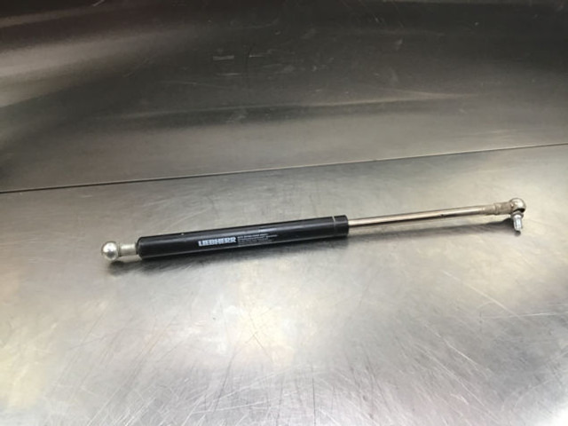 Liebherr Gas Spring - Ovjes kabine: slika Liebherr Gas Spring - Ovjes kabine Liebherr Gas Spring - Ovjes kabine: slika Liebherr Gas Spring - Ovjes kabine