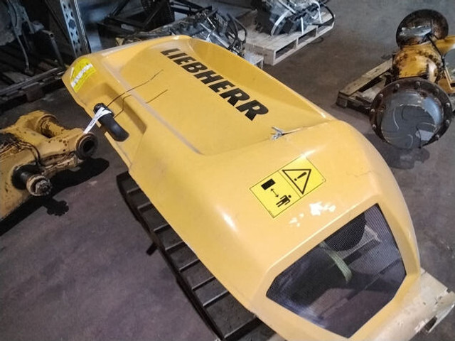 Liebherr L506 / L508 - Hauba: slika Liebherr L506 / L508 - Hauba Liebherr L506 / L508 - Hauba: slika Liebherr L506 / L508 - Hauba