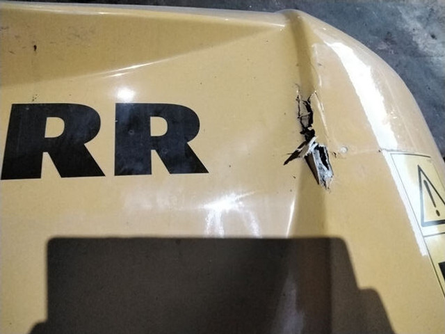 Liebherr L506 / L508 - Hauba: slika Liebherr L506 / L508 - Hauba Liebherr L506 / L508 - Hauba: slika Liebherr L506 / L508 - Hauba