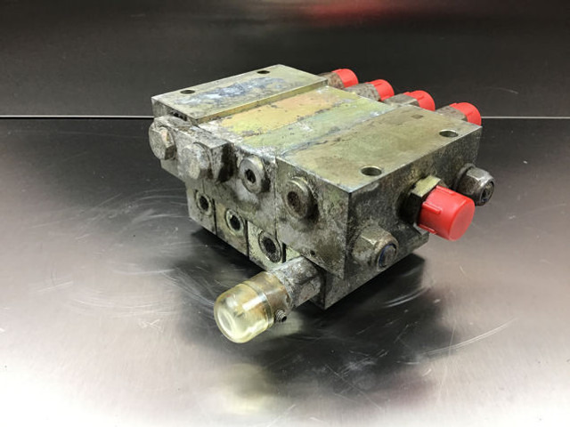 Hidraulika Liebherr: slika Hidraulika Liebherr