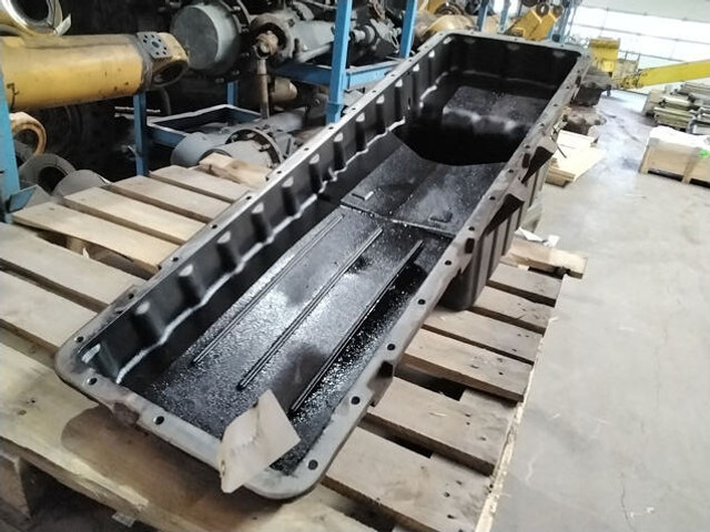 Liebherr Oil Sump - Karter: slika Liebherr Oil Sump - Karter Liebherr Oil Sump - Karter: slika Liebherr Oil Sump - Karter