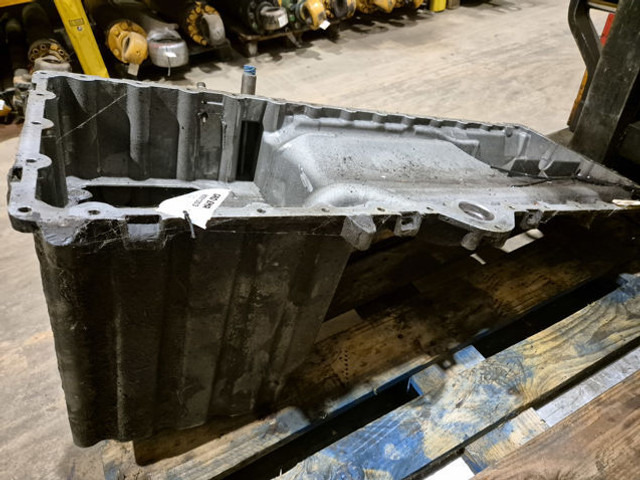 Liebherr Oil Sump - Karter: slika Liebherr Oil Sump - Karter Liebherr Oil Sump - Karter: slika Liebherr Oil Sump - Karter