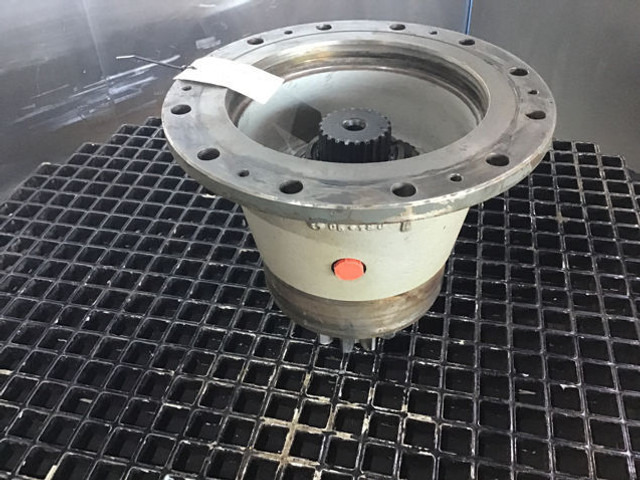 Liebherr Output Shaft Housing - Glavina kotača: slika Liebherr Output Shaft Housing - Glavina kotača Liebherr Output Shaft Housing - Glavina kotača: slika Liebherr Output Shaft Housing - Glavina kotača