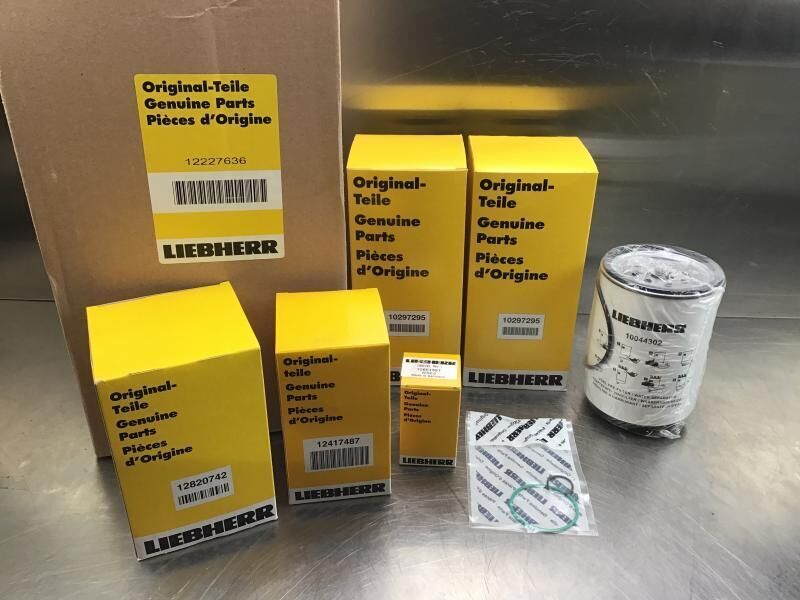 Liebherr R906/R906 ADVANCED/R906 C/R906 LC - Filter goriva: slika Liebherr R906/R906 ADVANCED/R906 C/R906 LC - Filter goriva Liebherr R906/R906 ADVANCED/R906 C/R906 LC - Filter goriva: slika Liebherr R906/R906 ADVANCED/R906 C/R906 LC - Filter goriva