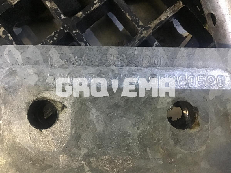 Liebherr R934 , R926, R930, R938 - Kabina i unutrašnjost: slika Liebherr R934 , R926, R930, R938 - Kabina i unutrašnjost Liebherr R934 , R926, R930, R938 - Kabina i unutrašnjost: slika Liebherr R934 , R926, R930, R938 - Kabina i unutrašnjost