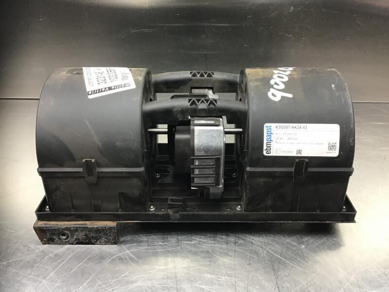 Liebherr R946 LC / R946 NLC / R956 / R976 / R926 LC / R920 / R920 LC - Ventilator kabine: slika Liebherr R946 LC / R946 NLC / R956 / R976 / R926 LC / R920 / R920 LC - Ventilator kabine Liebherr R946 LC / R946 NLC / R956 / R976 / R926 LC / R920 / R920 LC - Ventilator kabine: slika Liebherr R946 LC / R946 NLC / R956 / R976 / R926 LC / R920 / R920 LC - Ventilator kabine