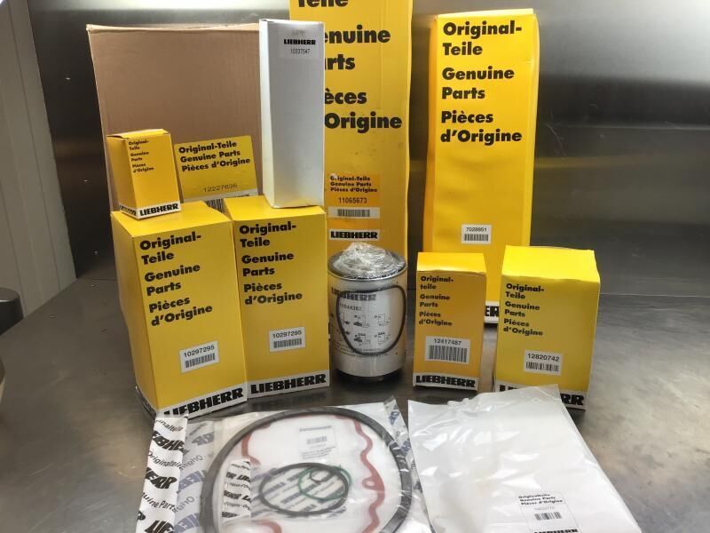 Liebherr Service Kit 1000 hours R906/R916/R926 - Filter goriva: slika Liebherr Service Kit 1000 hours R906/R916/R926 - Filter goriva Liebherr Service Kit 1000 hours R906/R916/R926 - Filter goriva: slika Liebherr Service Kit 1000 hours R906/R916/R926 - Filter goriva