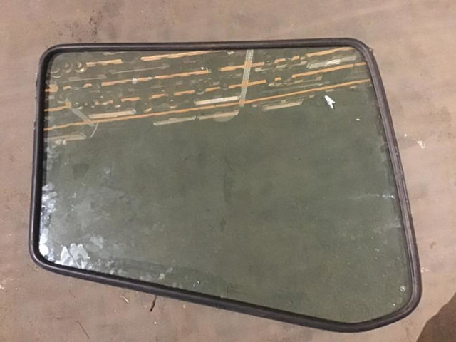 Liebherr Window Glass - Staklo i dijelovi: slika Liebherr Window Glass - Staklo i dijelovi Liebherr Window Glass - Staklo i dijelovi: slika Liebherr Window Glass - Staklo i dijelovi