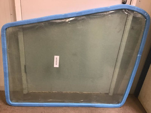 Liebherr Window Glass - Staklo i dijelovi: slika Liebherr Window Glass - Staklo i dijelovi Liebherr Window Glass - Staklo i dijelovi: slika Liebherr Window Glass - Staklo i dijelovi