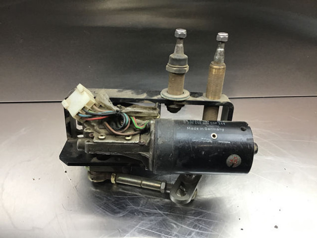 Liebherr Wiper Motor - Brisač: slika Liebherr Wiper Motor - Brisač Liebherr Wiper Motor - Brisač: slika Liebherr Wiper Motor - Brisač