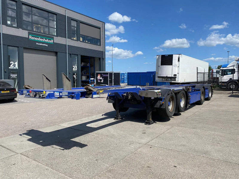 Broshuis 2Connect 2AKCC / 4 Axles / 3x Steering Axle / 2x Lift Axle - Transporter kontejnera/ Poluprikolica s izmjenjivim sanducima: slika Broshuis 2Connect 2AKCC / 4 Axles / 3x Steering Axle / 2x Lift Axle - Transporter kontejnera/ Poluprikolica s izmjenjivim sanducima Broshuis 2Connect 2AKCC / 4 Axles / 3x Steering Axle / 2x Lift Axle - Transporter kontejnera/ Poluprikolica s izmjenjivim sanducima: slika Broshuis 2Connect 2AKCC / 4 Axles / 3x Steering Axle / 2x Lift Axle - Transporter kontejnera/ Poluprikolica s izmjenjivim sanducima
