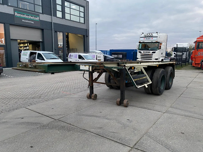 Groenewegen Container Chassis / 20 FT / BPW / Double Tyres - Transporter kontejnera/ Poluprikolica s izmjenjivim sanducima: slika Groenewegen Container Chassis / 20 FT / BPW / Double Tyres - Transporter kontejnera/ Poluprikolica s izmjenjivim sanducima Groenewegen Container Chassis / 20 FT / BPW / Double Tyres - Transporter kontejnera/ Poluprikolica s izmjenjivim sanducima: slika Groenewegen Container Chassis / 20 FT / BPW / Double Tyres - Transporter kontejnera/ Poluprikolica s izmjenjivim sanducima