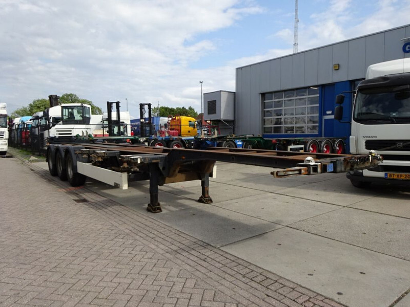 Kögel SW24 Container Chassis / 2x Extendable / BPW + Drum - Transporter kontejnera/ Poluprikolica s izmjenjivim sanducima: slika Kögel SW24 Container Chassis / 2x Extendable / BPW + Drum - Transporter kontejnera/ Poluprikolica s izmjenjivim sanducima Kögel SW24 Container Chassis / 2x Extendable / BPW + Drum - Transporter kontejnera/ Poluprikolica s izmjenjivim sanducima: slika Kögel SW24 Container Chassis / 2x Extendable / BPW + Drum - Transporter kontejnera/ Poluprikolica s izmjenjivim sanducima