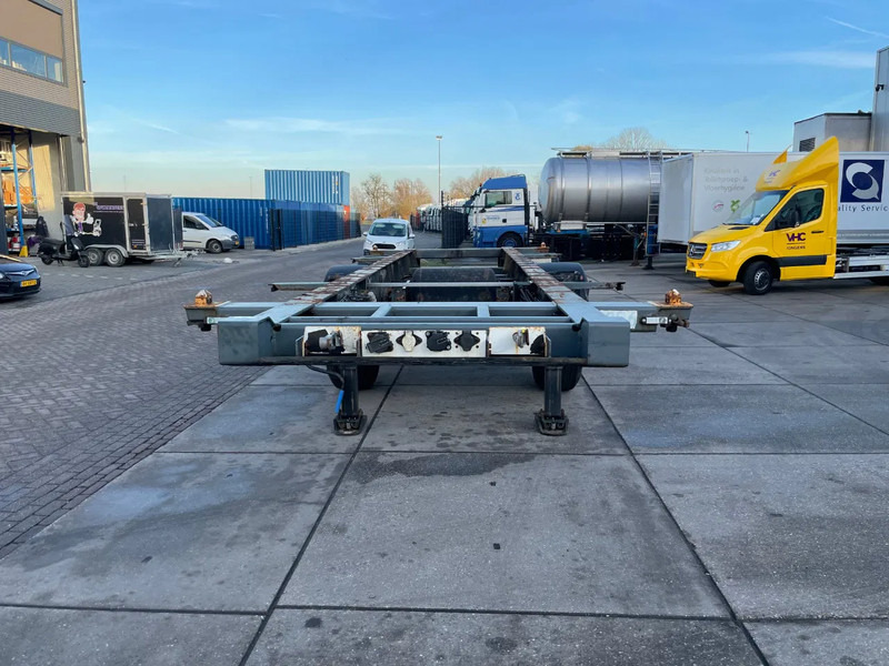 Krone SZ / 20 FT Container Chassis / BPW - Transporter kontejnera/ Poluprikolica s izmjenjivim sanducima: slika Krone SZ / 20 FT Container Chassis / BPW - Transporter kontejnera/ Poluprikolica s izmjenjivim sanducima Krone SZ / 20 FT Container Chassis / BPW - Transporter kontejnera/ Poluprikolica s izmjenjivim sanducima: slika Krone SZ / 20 FT Container Chassis / BPW - Transporter kontejnera/ Poluprikolica s izmjenjivim sanducima