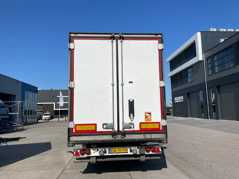 Schmitz Cargobull SCB*3SB Frigo / Vector 1950 / Flower Trailer - Poluprikolica hladnjača: slika Schmitz Cargobull SCB*3SB Frigo / Vector 1950 / Flower Trailer - Poluprikolica hladnjača Schmitz Cargobull SCB*3SB Frigo / Vector 1950 / Flower Trailer - Poluprikolica hladnjača: slika Schmitz Cargobull SCB*3SB Frigo / Vector 1950 / Flower Trailer - Poluprikolica hladnjača