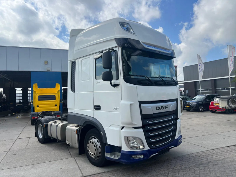 DAF XF 106.480 SSC / 2x Tank / Stand Airco / Euro 6D - Tegljač: slika DAF XF 106.480 SSC / 2x Tank / Stand Airco / Euro 6D - Tegljač DAF XF 106.480 SSC / 2x Tank / Stand Airco / Euro 6D - Tegljač: slika DAF XF 106.480 SSC / 2x Tank / Stand Airco / Euro 6D - Tegljač