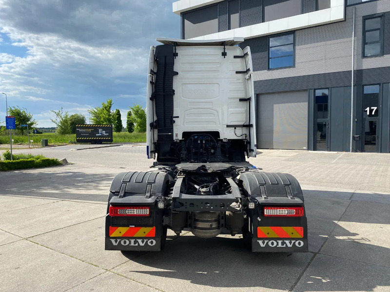 Volvo FH 13.500 Globetrotter XL / I-Park Cool / 2x Tank / Euro 6D - Tegljač: slika Volvo FH 13.500 Globetrotter XL / I-Park Cool / 2x Tank / Euro 6D - Tegljač Volvo FH 13.500 Globetrotter XL / I-Park Cool / 2x Tank / Euro 6D - Tegljač: slika Volvo FH 13.500 Globetrotter XL / I-Park Cool / 2x Tank / Euro 6D - Tegljač