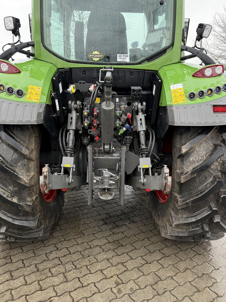 Fendt 516 Vario Profi+ FendtONE - Traktor: slika Fendt 516 Vario Profi+ FendtONE - Traktor Fendt 516 Vario Profi+ FendtONE - Traktor: slika Fendt 516 Vario Profi+ FendtONE - Traktor