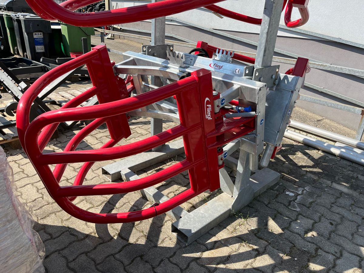 Fliegl Profi Combi - Hvataljka za Poljoprivredni strojevi: slika Fliegl Profi Combi - Hvataljka za Poljoprivredni strojevi Fliegl Profi Combi - Hvataljka za Poljoprivredni strojevi: slika Fliegl Profi Combi - Hvataljka za Poljoprivredni strojevi