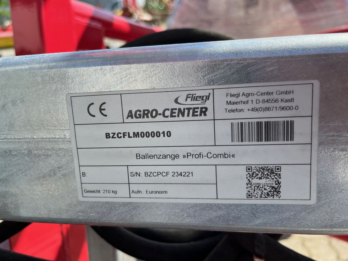 Fliegl Profi Combi - Hvataljka za Poljoprivredni strojevi: slika Fliegl Profi Combi - Hvataljka za Poljoprivredni strojevi Fliegl Profi Combi - Hvataljka za Poljoprivredni strojevi: slika Fliegl Profi Combi - Hvataljka za Poljoprivredni strojevi
