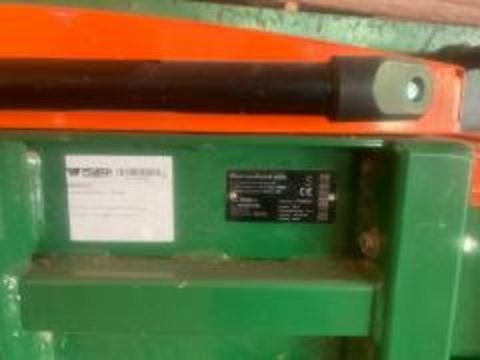 Posch AutoSplit - Cjepač drva: slika Posch AutoSplit - Cjepač drva Posch AutoSplit - Cjepač drva: slika Posch AutoSplit - Cjepač drva