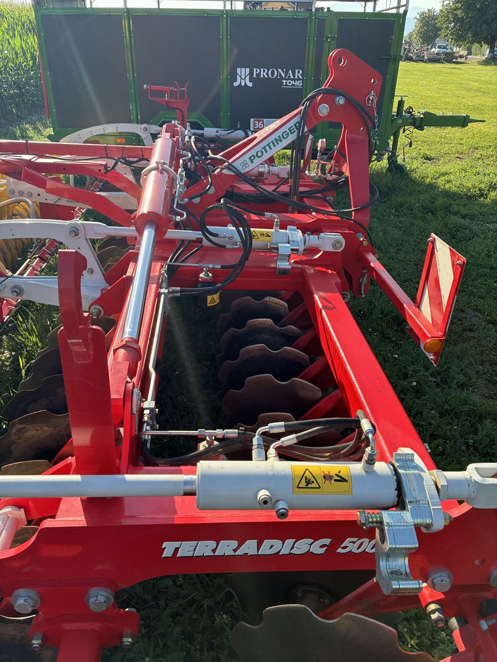 Pöttinger Terradisc 5001 K +Z - Tanjurača: slika Pöttinger Terradisc 5001 K +Z - Tanjurača Pöttinger Terradisc 5001 K +Z - Tanjurača: slika Pöttinger Terradisc 5001 K +Z - Tanjurača