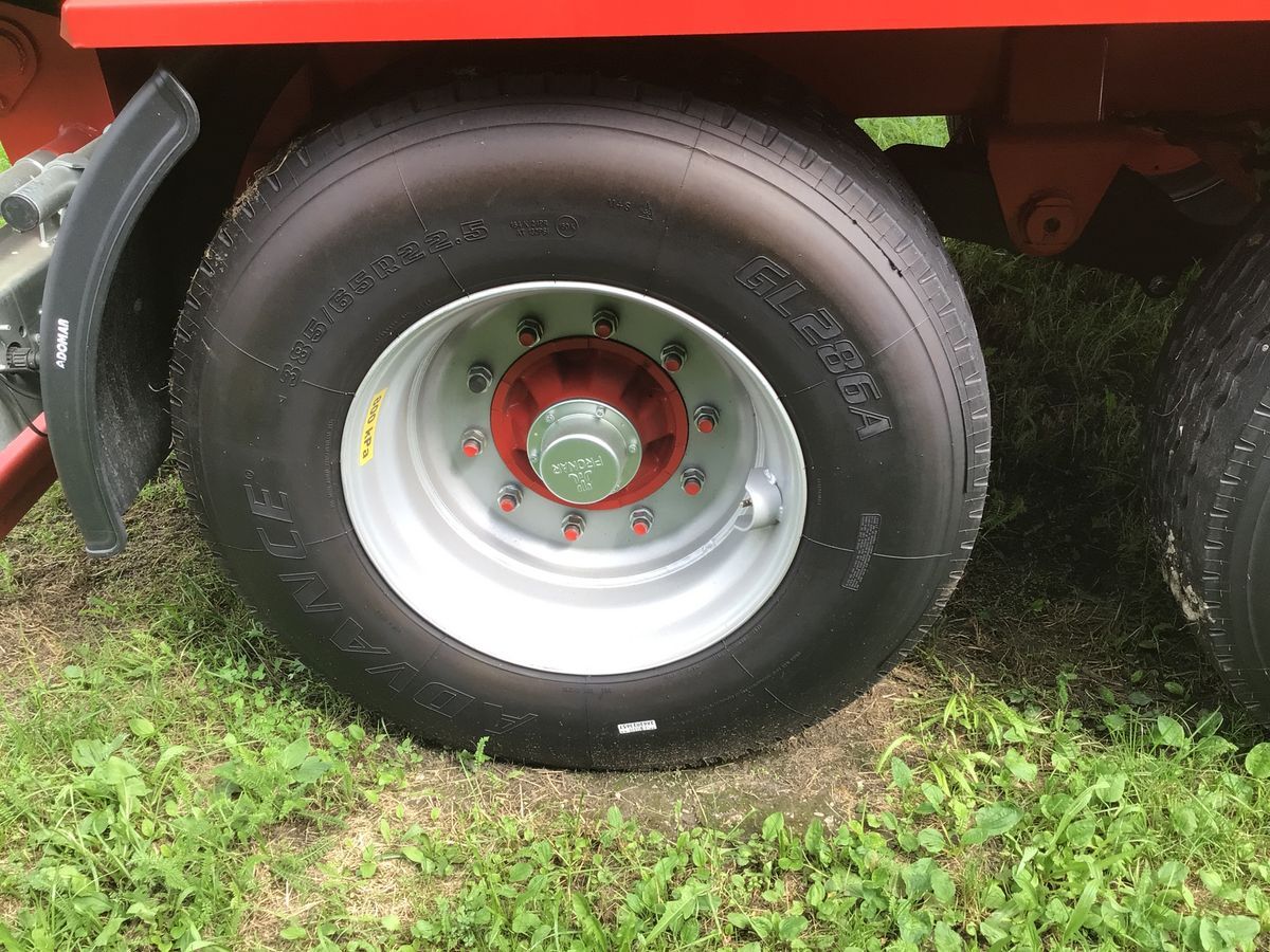 Pronar T679M - Kiper prikolica: slika Pronar T679M - Kiper prikolica Pronar T679M - Kiper prikolica: slika Pronar T679M - Kiper prikolica