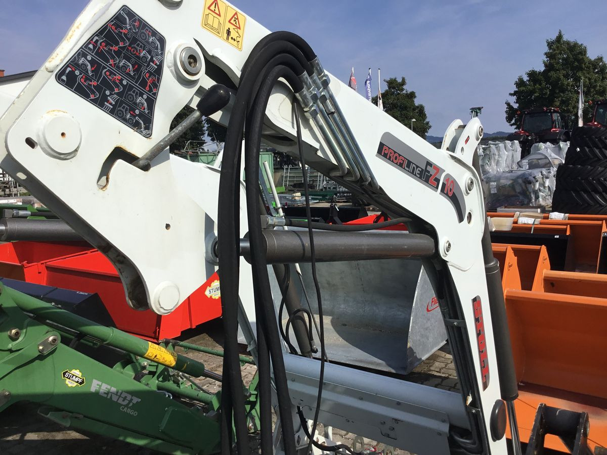 Stoll Profi Line FZ10 - Prednji utovarivač za traktor: slika Stoll Profi Line FZ10 - Prednji utovarivač za traktor Stoll Profi Line FZ10 - Prednji utovarivač za traktor: slika Stoll Profi Line FZ10 - Prednji utovarivač za traktor