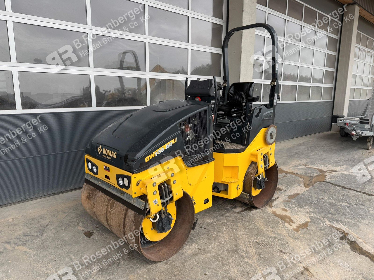 BOMAG BW120 AD-5 KSG Tandemwalze / nur 760h / BJ2015 - Cestovni valjak: slika BOMAG BW120 AD-5 KSG Tandemwalze / nur 760h / BJ2015 - Cestovni valjak BOMAG BW120 AD-5 KSG Tandemwalze / nur 760h / BJ2015 - Cestovni valjak: slika BOMAG BW120 AD-5 KSG Tandemwalze / nur 760h / BJ2015 - Cestovni valjak