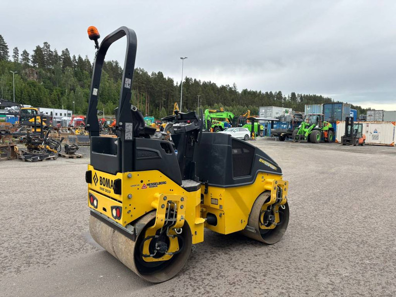 Bomag BW120AD-5 - Valjak: slika Bomag BW120AD-5 - Valjak Bomag BW120AD-5 - Valjak: slika Bomag BW120AD-5 - Valjak