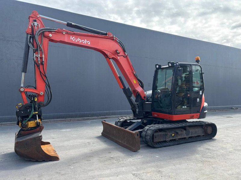 Kubota KX 080-4 - Mini bager: slika Kubota KX 080-4 - Mini bager Kubota KX 080-4 - Mini bager: slika Kubota KX 080-4 - Mini bager