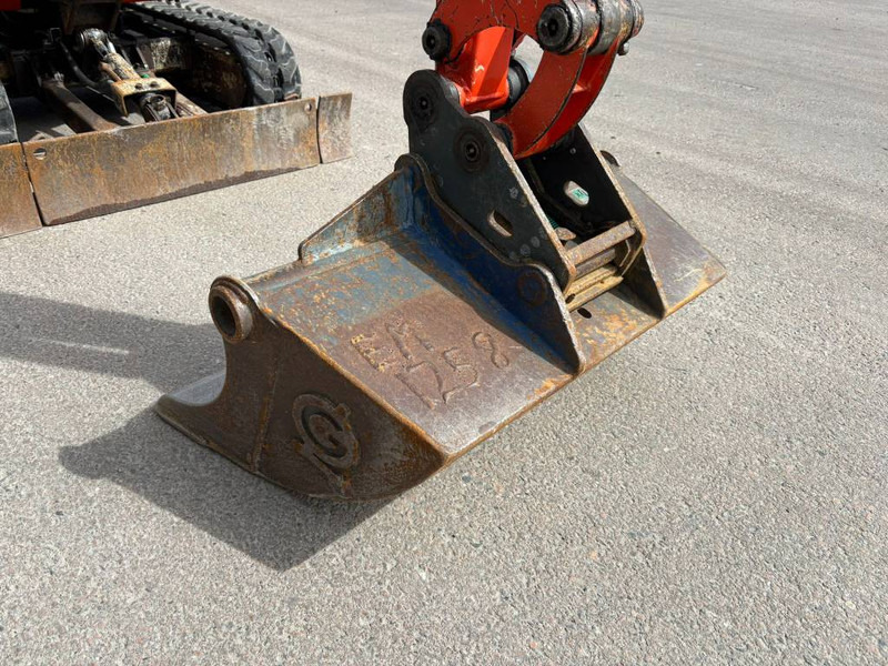 Mini bager Kubota U 10-3 G: slika Mini bager Kubota U 10-3 G