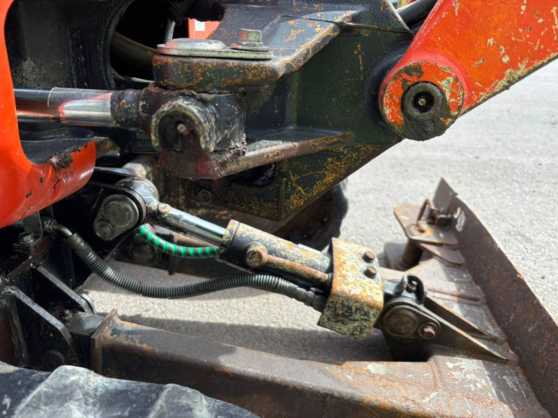 Mini bager Kubota U 10-3 G: slika Mini bager Kubota U 10-3 G