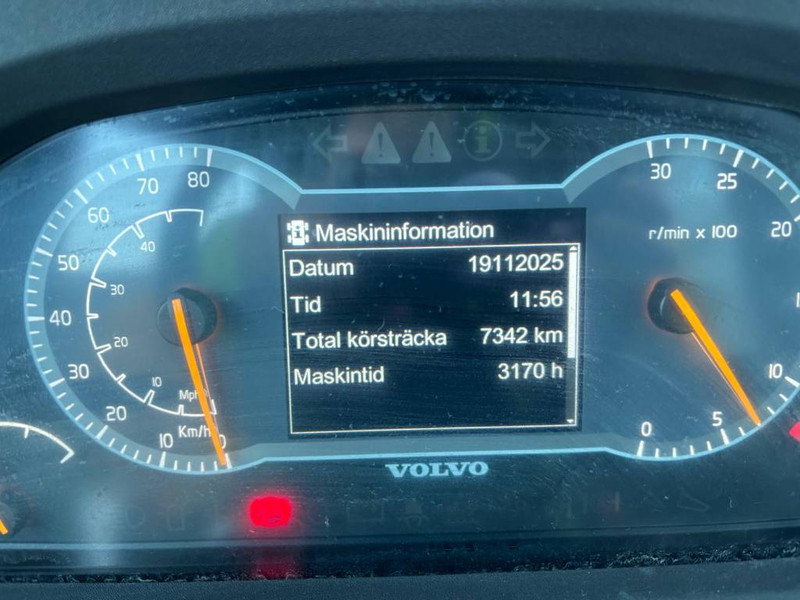 Volvo A 30 G - Zglobni istovarivač: slika Volvo A 30 G - Zglobni istovarivač Volvo A 30 G - Zglobni istovarivač: slika Volvo A 30 G - Zglobni istovarivač