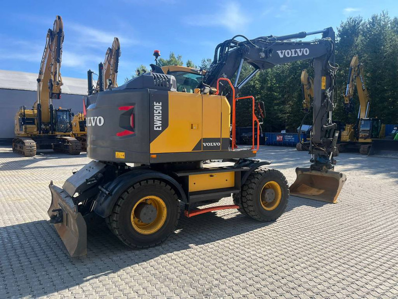Volvo EWR 150 E - Bager na kotačima: slika Volvo EWR 150 E - Bager na kotačima Volvo EWR 150 E - Bager na kotačima: slika Volvo EWR 150 E - Bager na kotačima