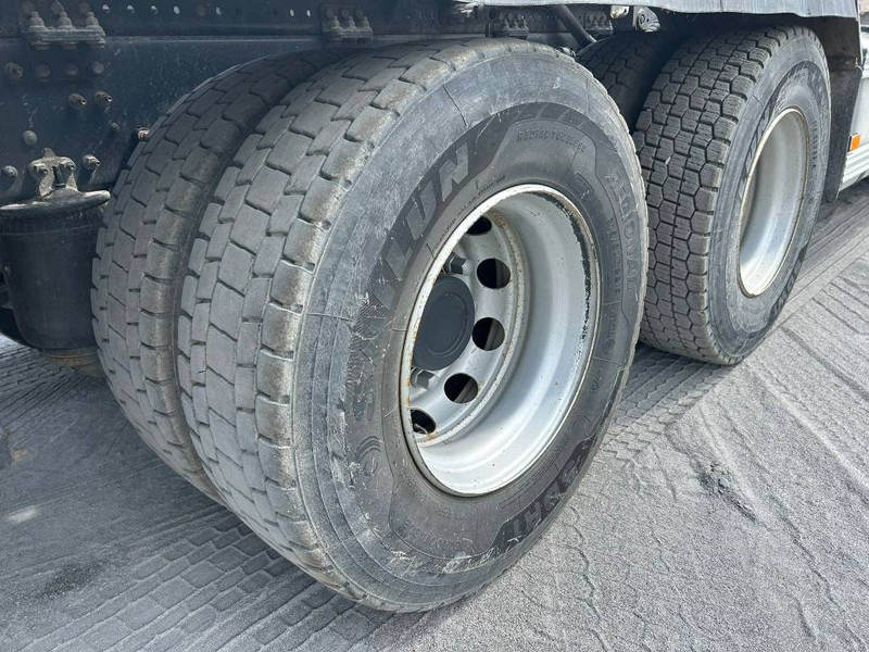 Kamion s kukastom dizalicom Volvo FH 540 + 24T JOAB: slika Kamion s kukastom dizalicom Volvo FH 540 + 24T JOAB